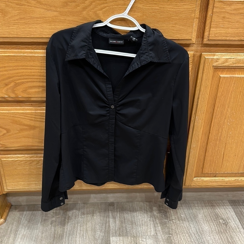 New York & Company Black Long Sleeve Button Front Blouse